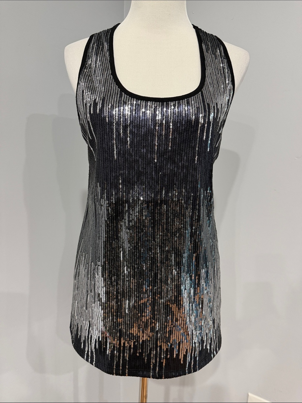 Sequin Scoop Neck Tank Top - Black Silver